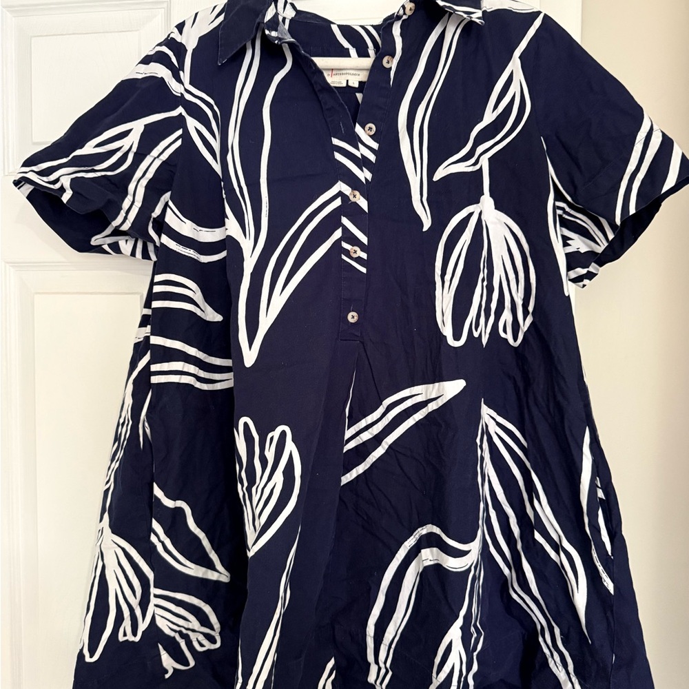 Anthropologie Navy and White Floral Dress L